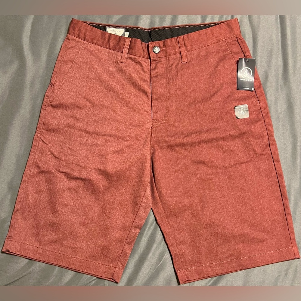 Men’s Volcom Chino Shorts Size 30